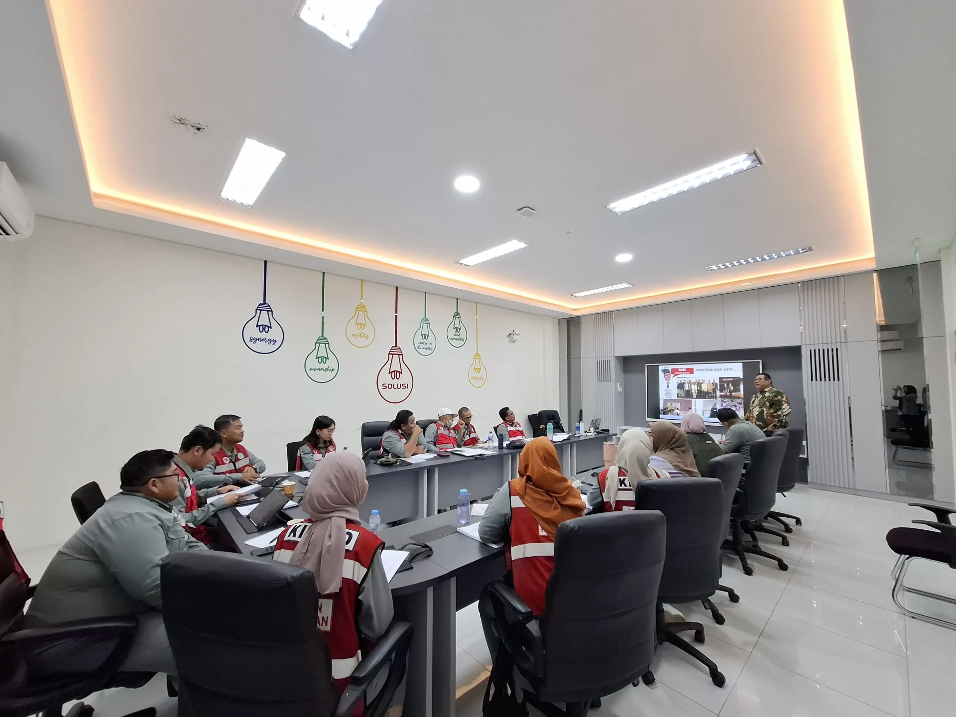 Training KOL Influencer Specialist Management, Training Digital Marketing Strategy, Training Public Speaking